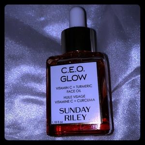 CEO glow Sunday Riley facial oil brand new